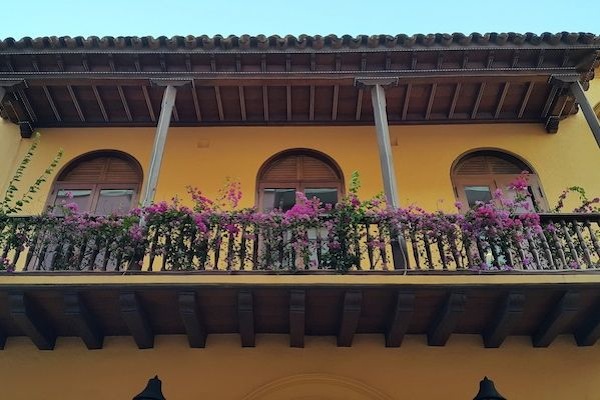 Un Balcon En La Ciudad Antigua de Cartagena